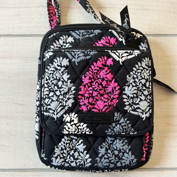 NWOT Vera Bradley Quilted Mini Hipster Crossbody Shoulder Handbag - Picture 2 of 7